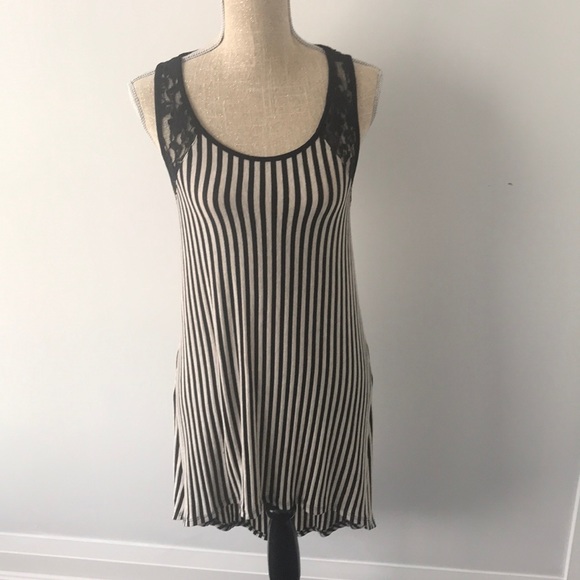 Forever 21 - High-low striped dress - Picture 2 of 4